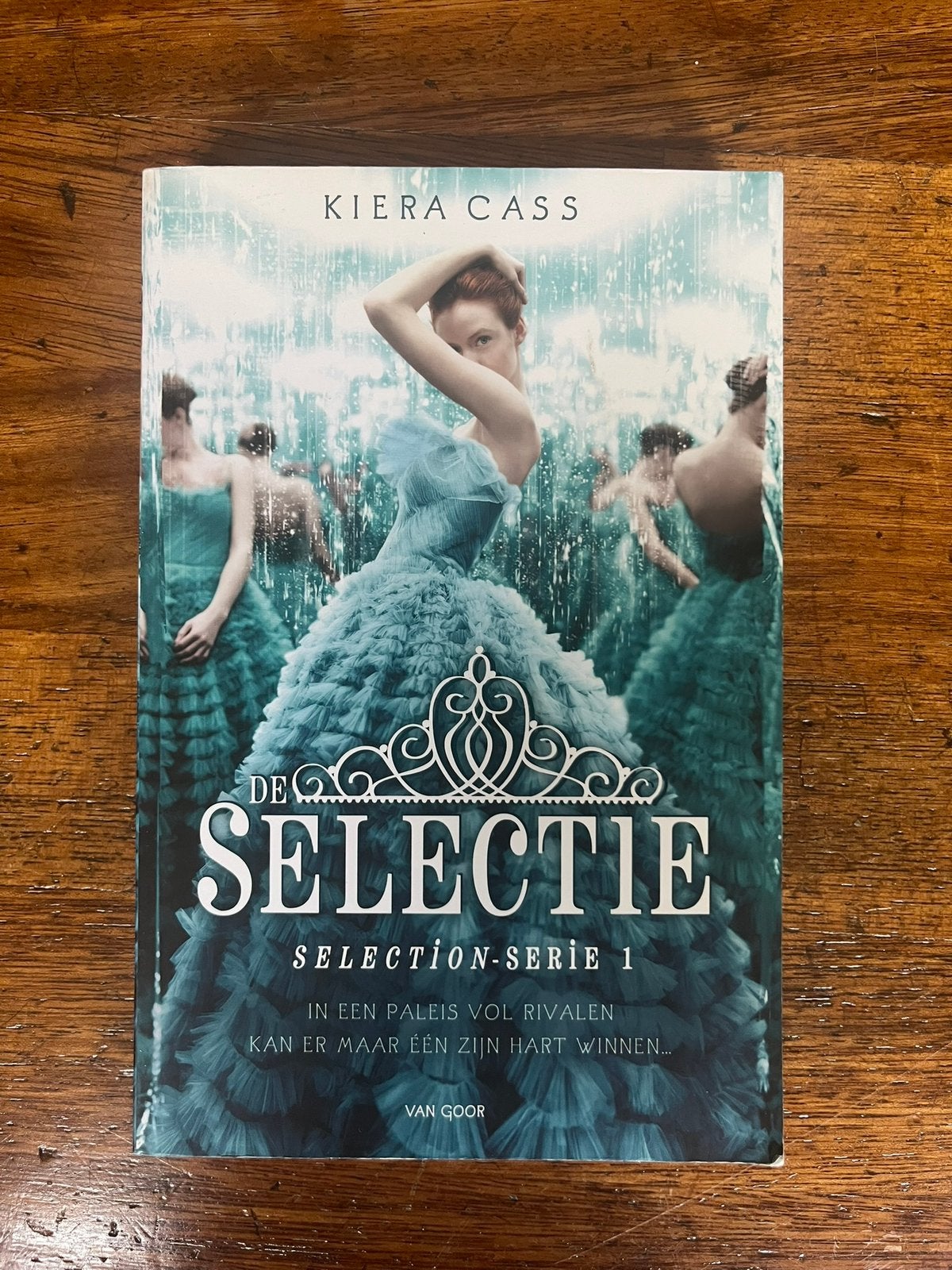 De selectie - Kiera Cass, Ophalen of Verzenden, Zo goed als nieuw, Kiera Cass, Fictie