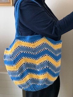 Gehaakte shopper schoudertas blauw geel, Ophalen of Verzenden, Zo goed als nieuw, Blauw