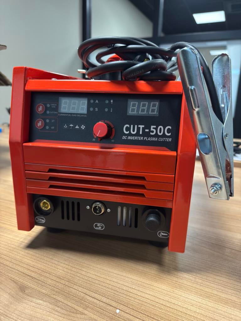 HyperWelding CUT-50C Plasmasnijder | Nieuw & Ongebruikt, Doe-het-zelf en Verbouw, Ophalen of Verzenden, Zo goed als nieuw, 150 tot 250 ampère