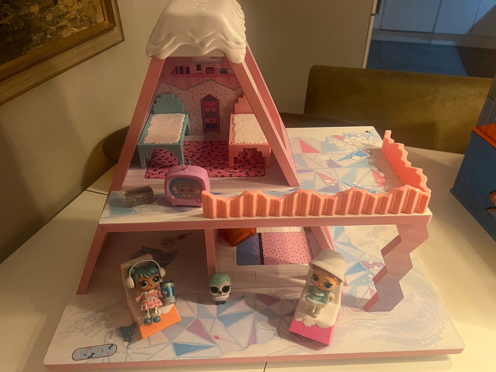 LOL surprise winter houten huis met accesoires, Ophalen of Verzenden, Zo goed als nieuw, Poppenhuis