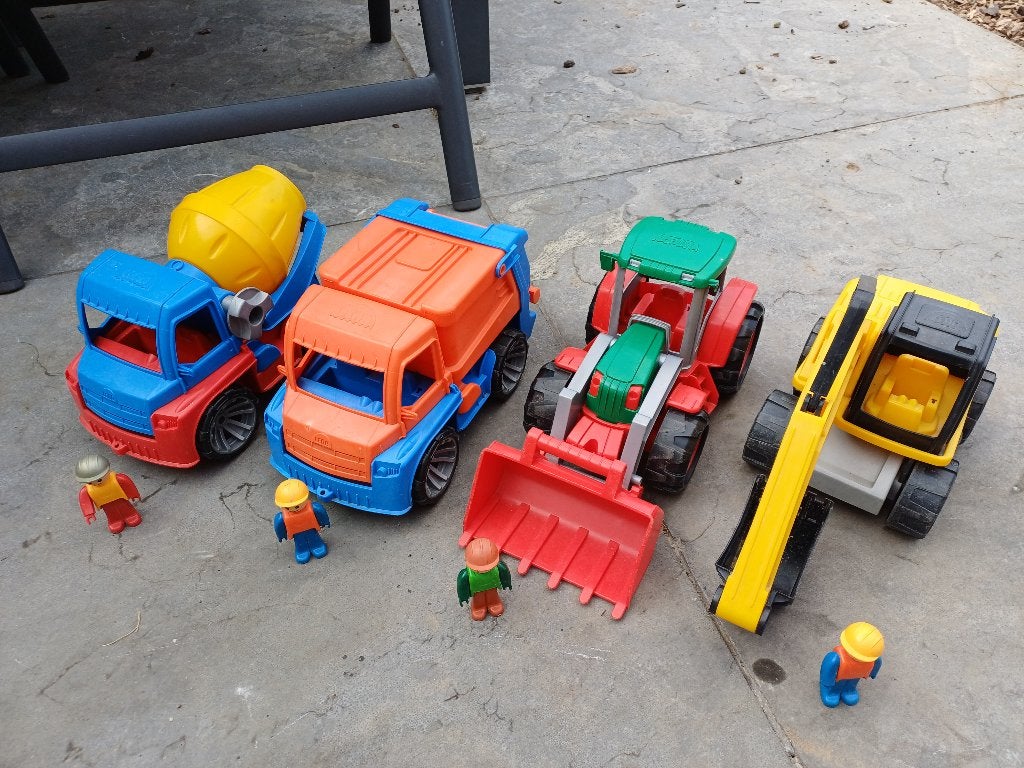 Lena auto's, Kinderen en Baby's, Speelgoed | Speelgoedvoertuigen, Ophalen, Gebruikt