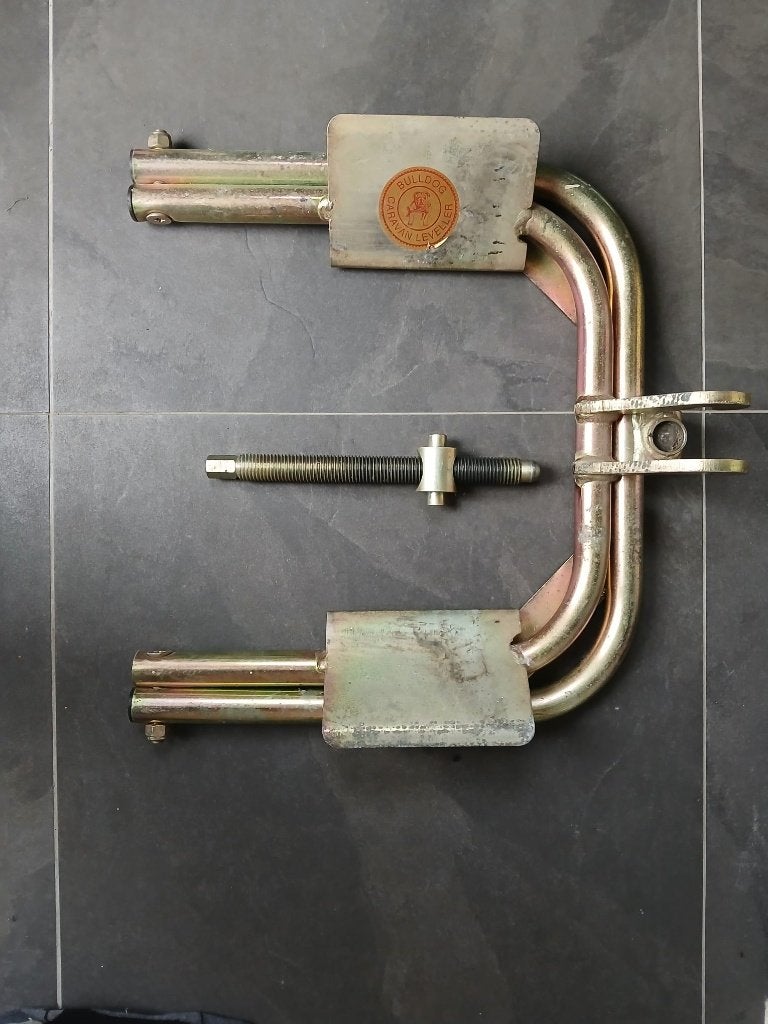 Caravan leveller merk bulldog, Ophalen, Zo goed als nieuw