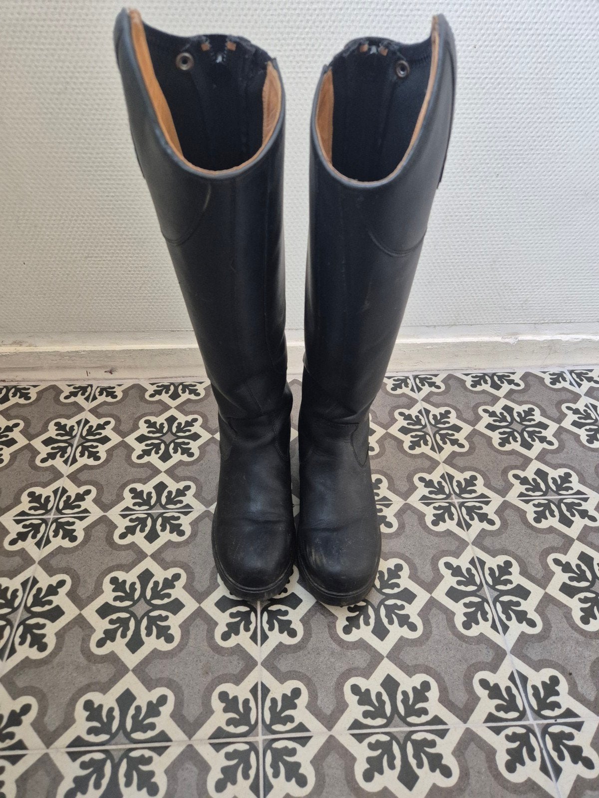 Mountain Horse Wild River, Dieren en Toebehoren, Ophalen of Verzenden, Zo goed als nieuw, Dressuur