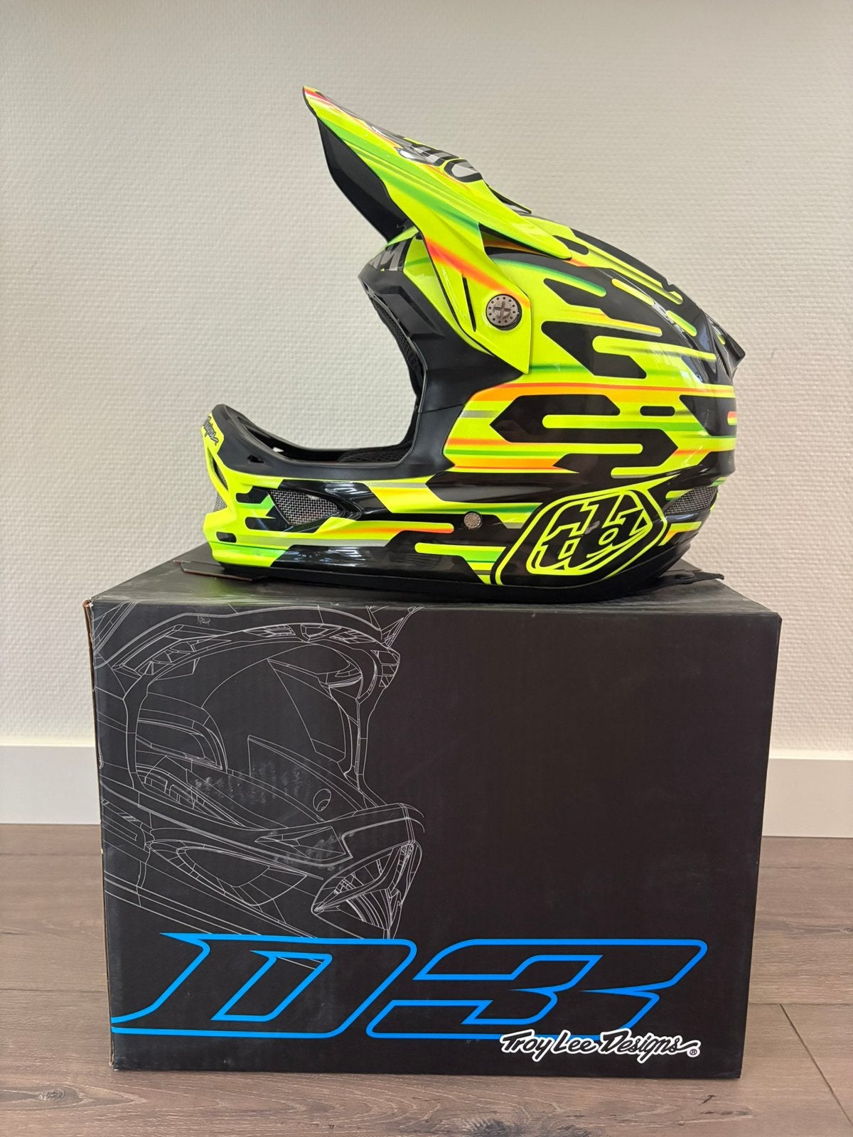 Troy Lee Designs D3 | Carbon | Maat S | ZGAN! |, Ophalen of Verzenden, Zo goed als nieuw, M, Heer of Dame