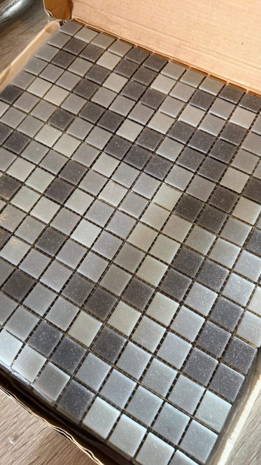 Aqua Color glazen mozaïektegels - Grijstinten (0,9 m²), Doe-het-zelf en Verbouw, Ophalen, Overige materialen, Wandtegels, Nieuw