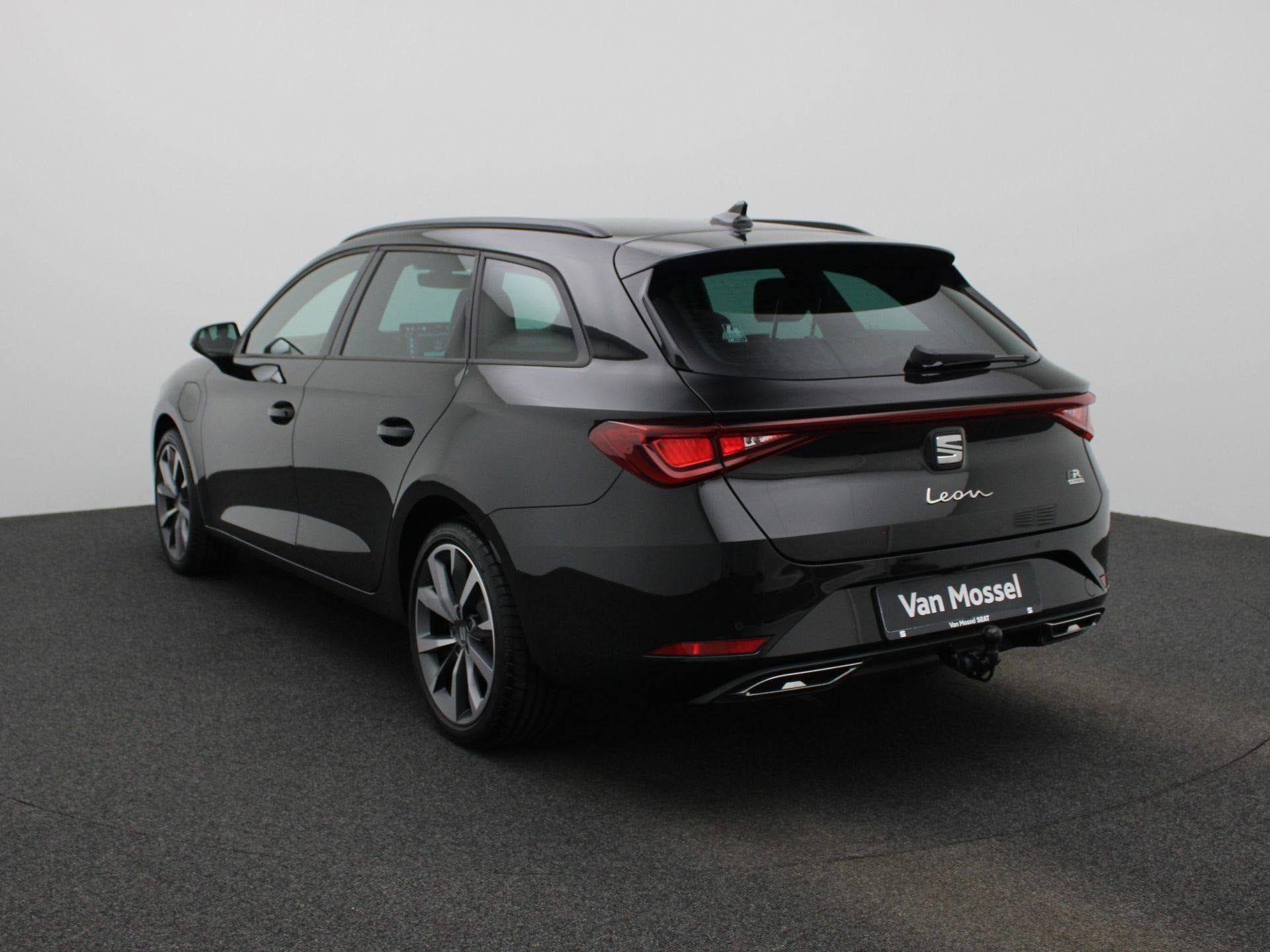 SEAT Leon Sportstourer 1.5 TSI e-Hybrid FR Business 204 PK |, Auto's, Stof, Euro 6, 4 cilinders, Nieuw