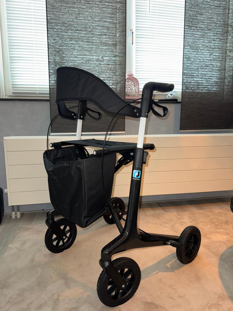 Lichtgewicht carbon rollator nieuw niet gebruikt, Diversen, Rollators, Ophalen of Verzenden, Opvouwbaar, Nieuw