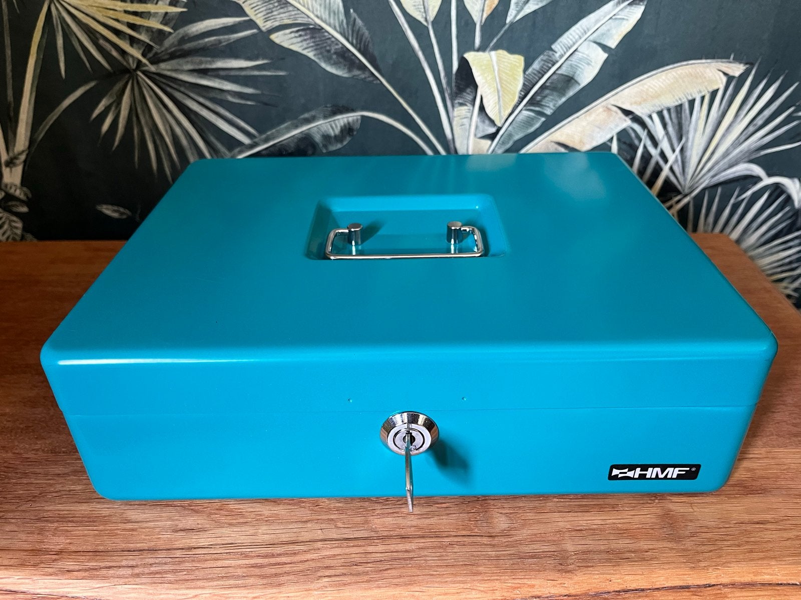 HMF Geldkistje - Turquoise met muntenbak, Verzamelen, Ophalen of Verzenden, Zo goed als nieuw, Metaal of Blik, Overige thema's