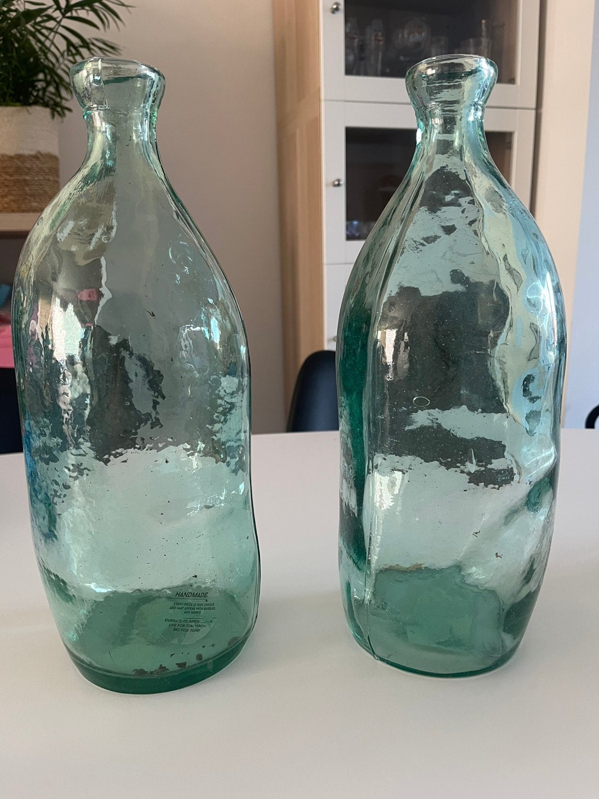 2 glazen flessen, Ophalen, Zo goed als nieuw, Glas