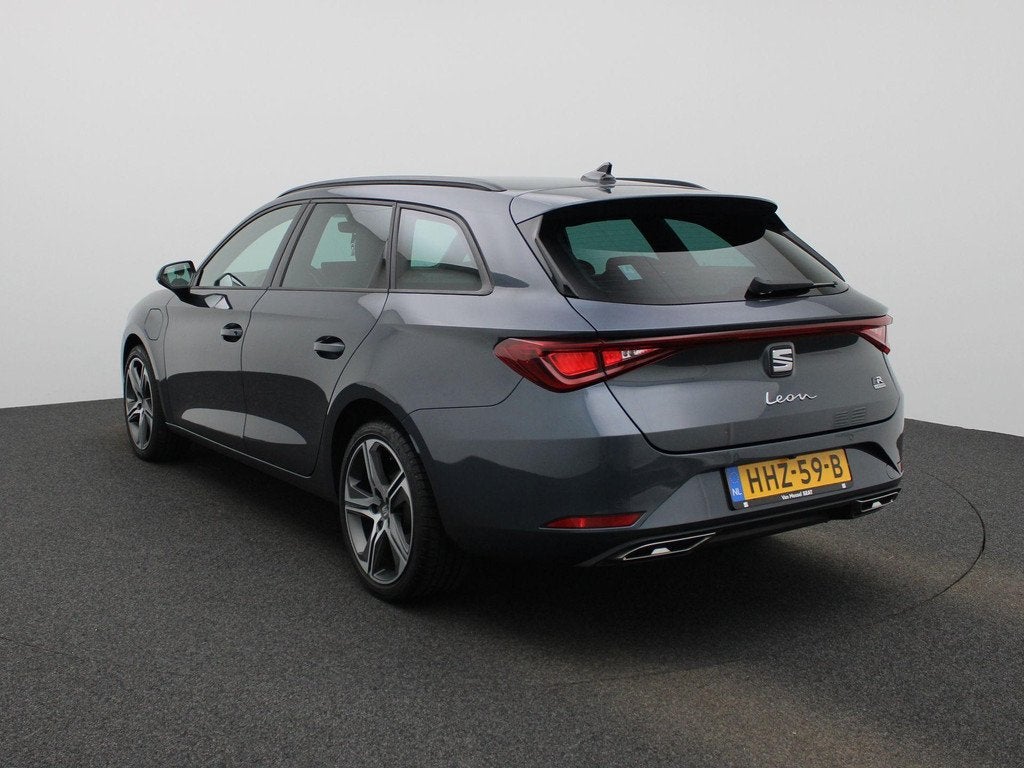 SEAT Leon Sportstourer 1.5 TSI e-Hybrid FR Business | LAGE K, Auto's, Seat, 12 maanden, Stof, 4 cilinders, 1700 kg