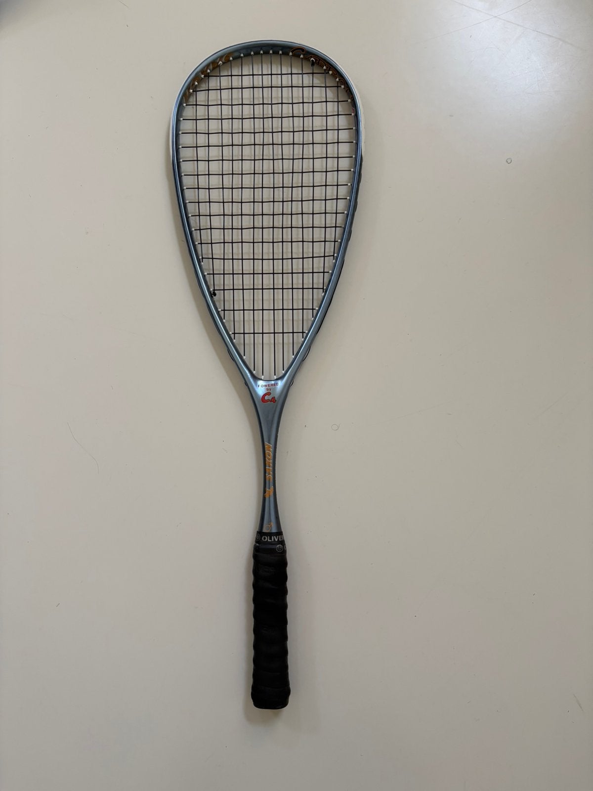 Saxon C4 squashracket, Sport en Fitness, Squash, Ophalen, Gebruikt, Met hoes