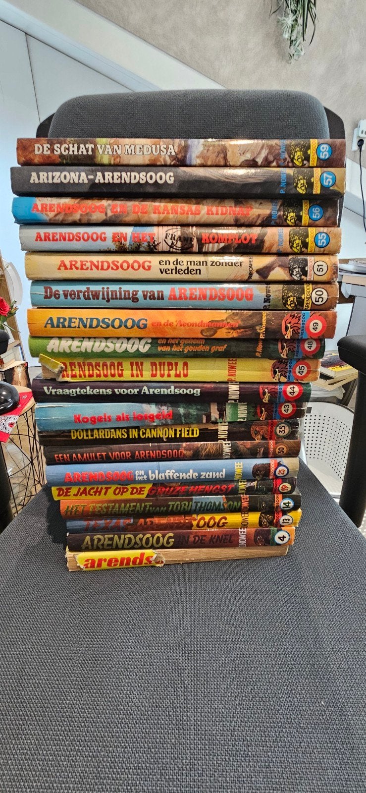 verschillende boeken Arendsoog, Boeken, Ophalen of Verzenden, Gelezen