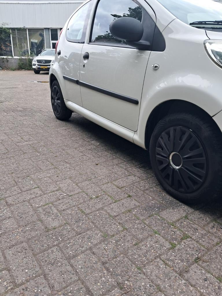 Peugeot 107 1.0 12V 5DR 2012 Wit airco NAP, 4 stoelen, Origineel Nederlands, Bedrijf, Handgeschakeld