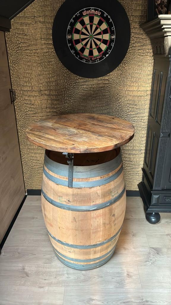 Unieke bartafel van wijnvat met nieuw houten blad, Gebruikt, Rond, Overige houtsoorten, Tot twee personen