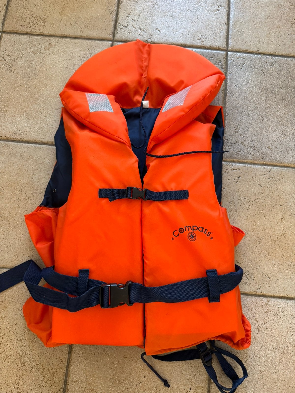 Zwemvest / reddingsvest 70/80 kilo compass, Watersport en Boten, Watersportkleding, Ophalen of Verzenden, Zo goed als nieuw, Dame of Heer
