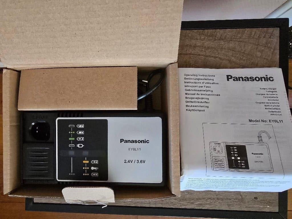 Acculader Panasonic EYOL 11 B nieuw., Ophalen of Verzenden, Nieuw
