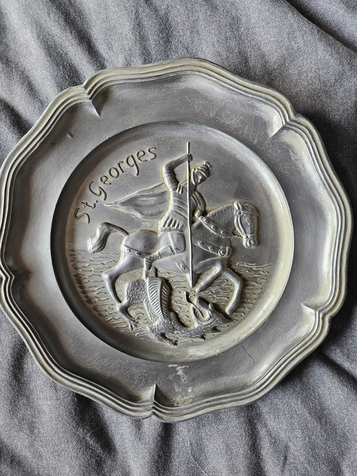 Antieke tinnen wandplaat St. Georges, Antiek en Kunst, Ophalen of Verzenden