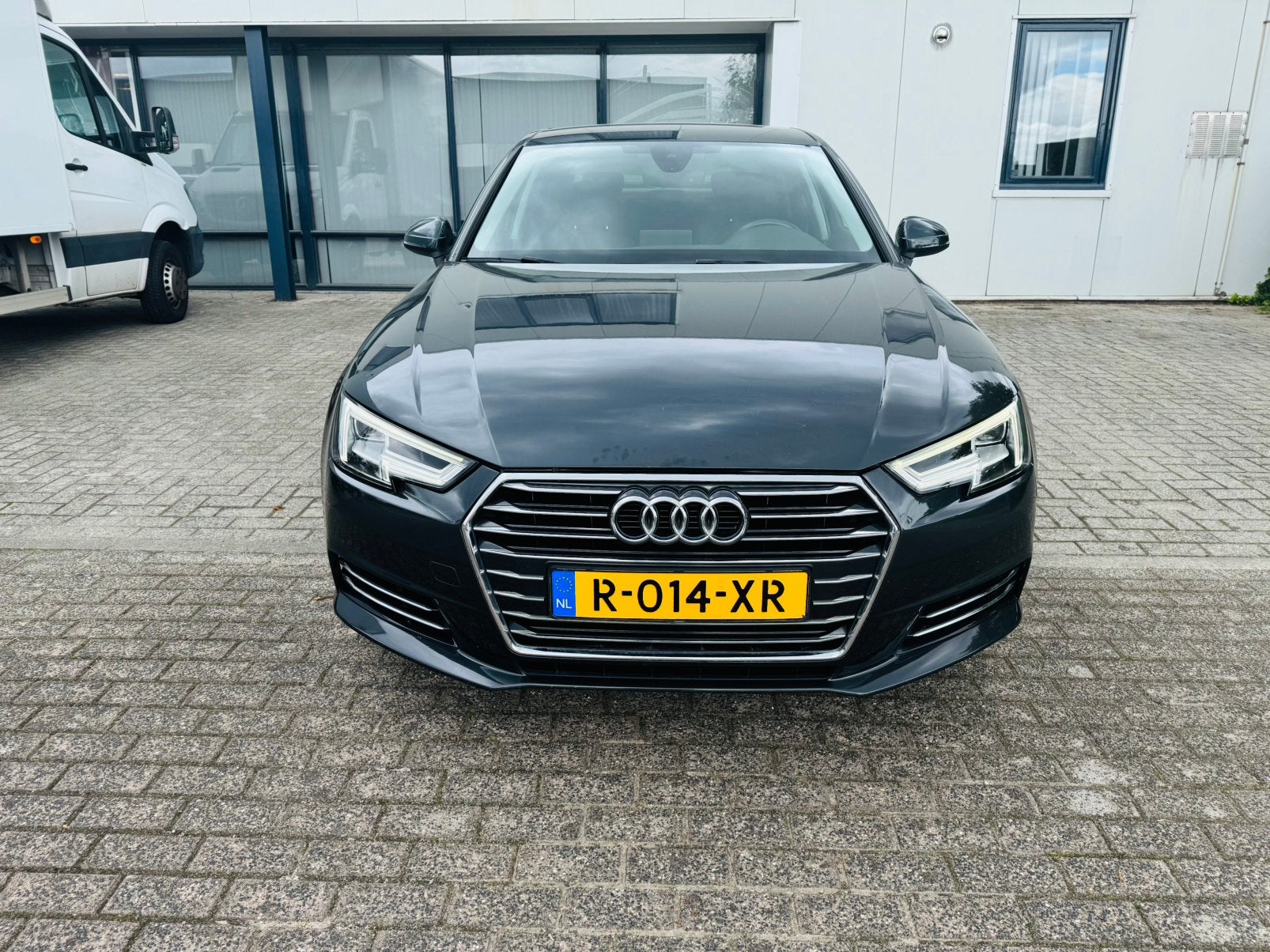 Audi A4 2.0 Tfsi Ultra 190pk S Tronic 2016 Grijs, Auto's, 1380 kg, 1984 cc, A4, Particulier