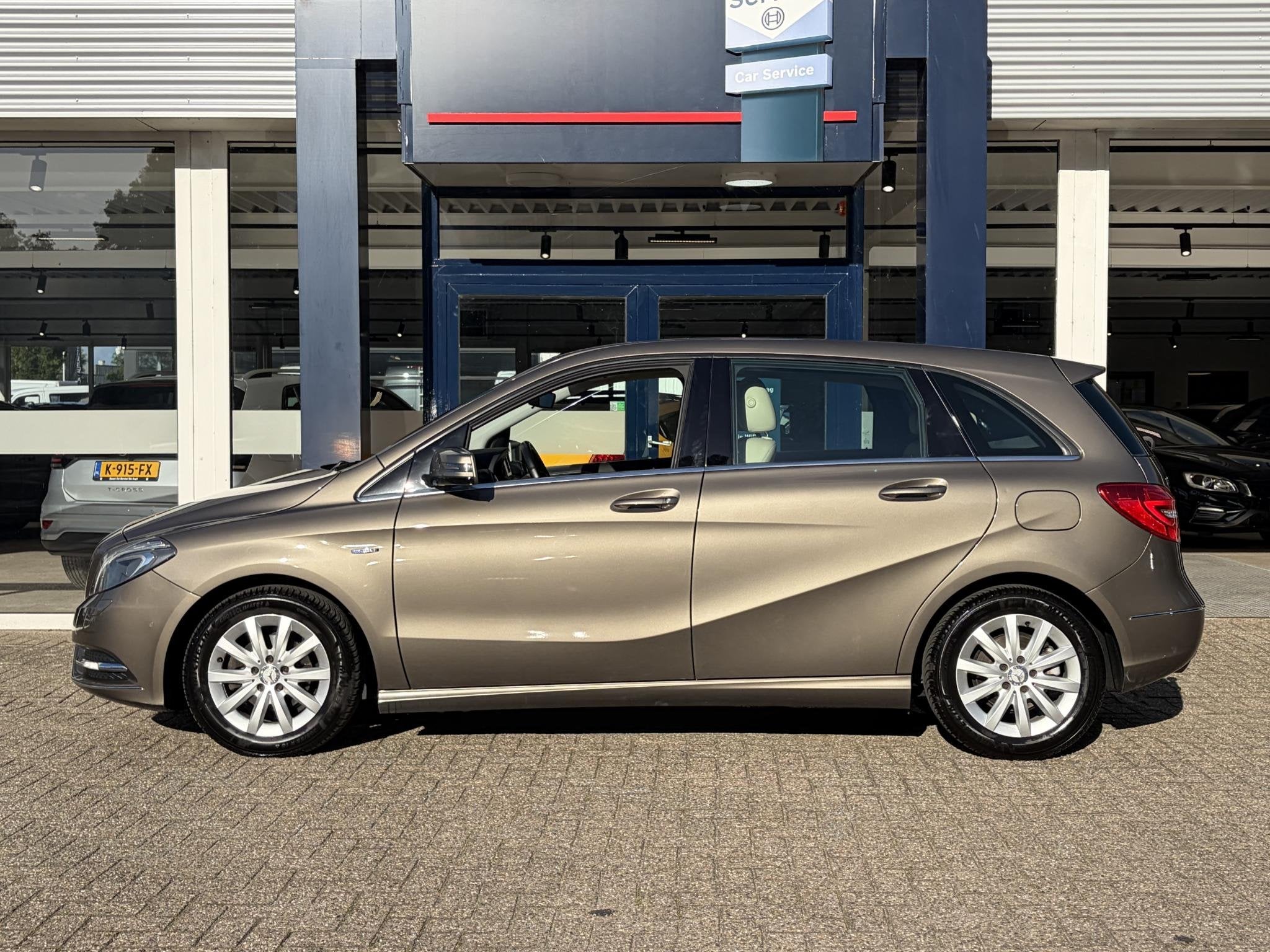 Mercedes-Benz B-klasse 180 Ambition / Nieuwe-Ketting / Grote, Auto's, 1325 kg, Gebruikt, Euro 6, 4 cilinders