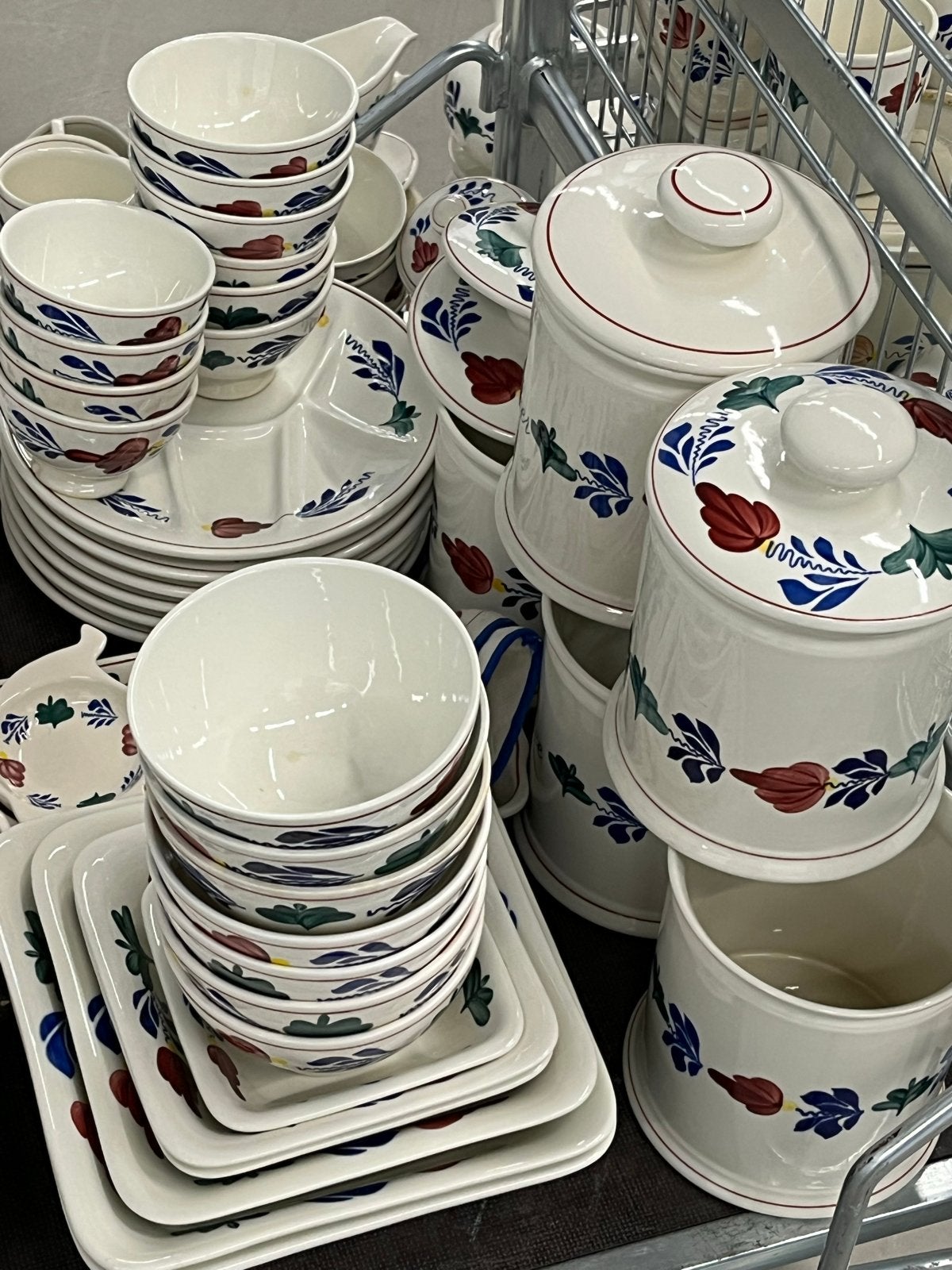 Grote collectie Boerenbont servies - Diverse items, Antiek en Kunst, Antiek | Servies compleet, Ophalen of Verzenden