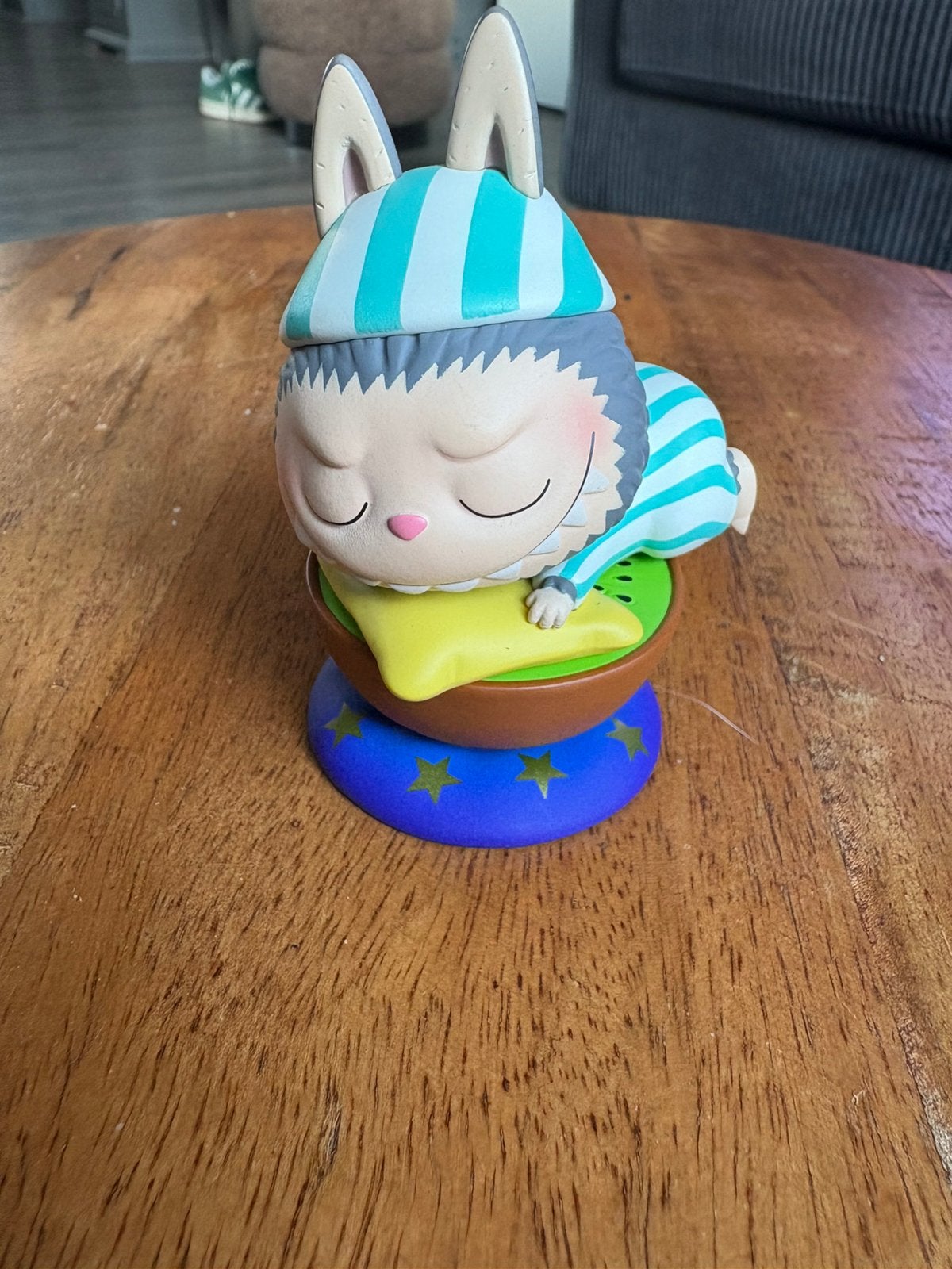 labubu pop mart, Ophalen of Verzenden, Zo goed als nieuw