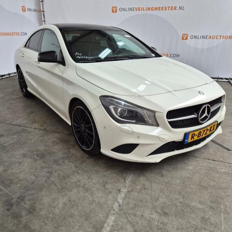 Personenauto, Mercedes-Benz, CLA-klasse, 180 BlueEFF. Presti, Auto's, Voorwielaandrijving, CLA, 4 cilinders, Handgeschakeld