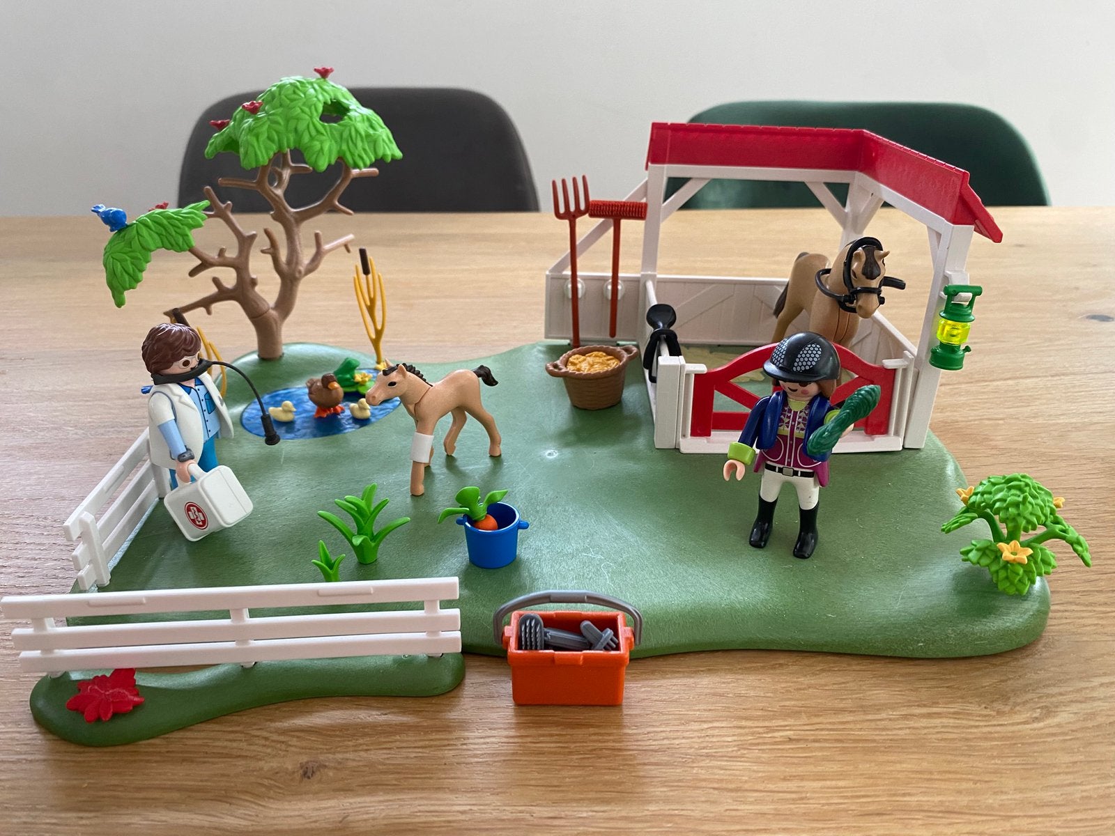 Playmobil Eerste hulp in de stal - 6147, Kinderen en Baby's, Speelgoed | Playmobil, Ophalen of Verzenden, Zo goed als nieuw