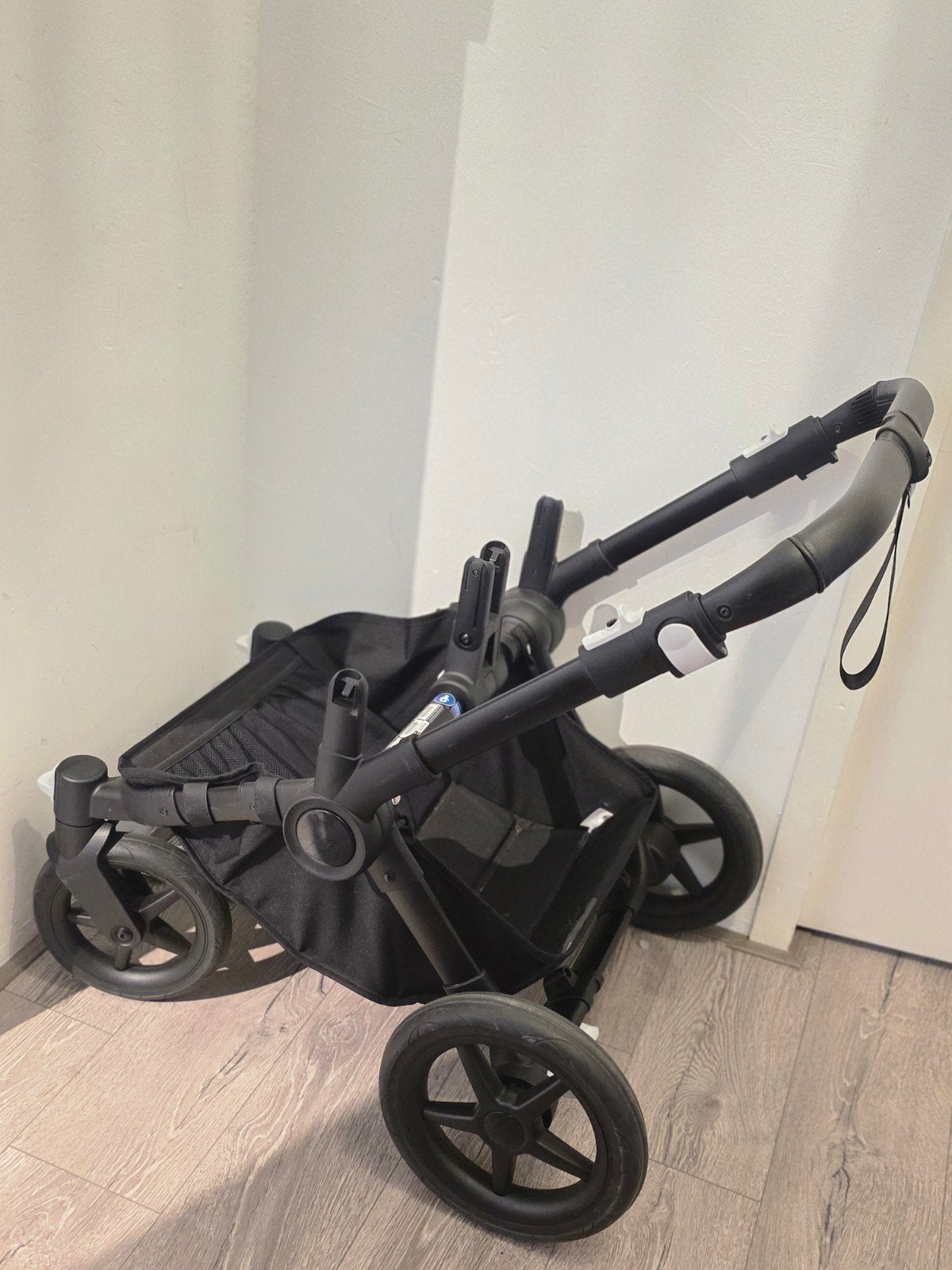 Bugaboo Donkey 5 duo/twin onderstel (defect, niet inklapbaar, Verstelbare duwstang, Bugaboo, Zo goed als nieuw, Ophalen
