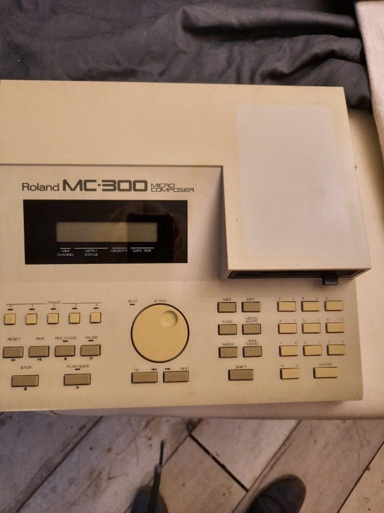 Roland MC 300 Sequencer, Ophalen, Zo goed als nieuw