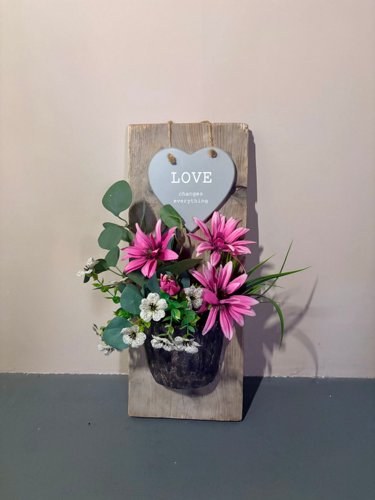 Wandpaneel met halve pot en zijden bloemen | Compleet, Overige typen, Www.discountfashioncorner.nl, Ophalen of Verzenden, Inclusief kunstbloemen