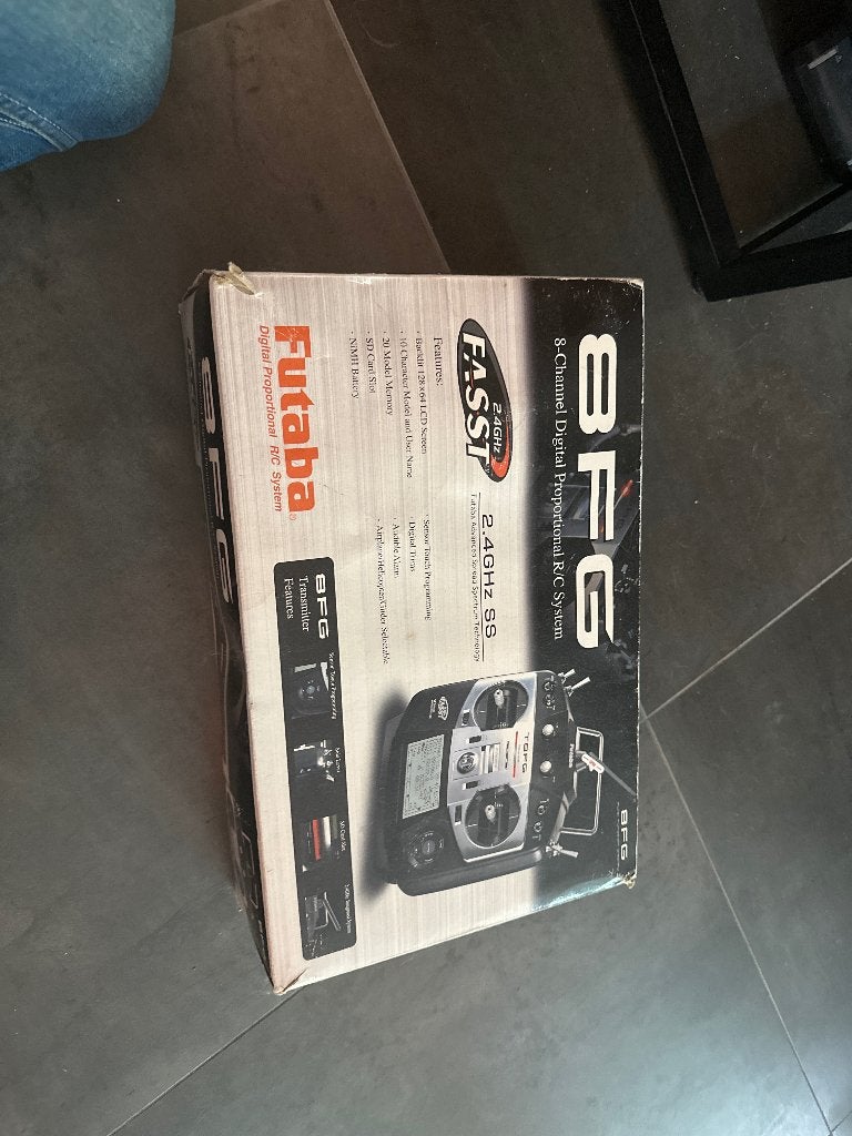 Futaba 8fg, Ophalen of Verzenden, Zo goed als nieuw, Overige typen