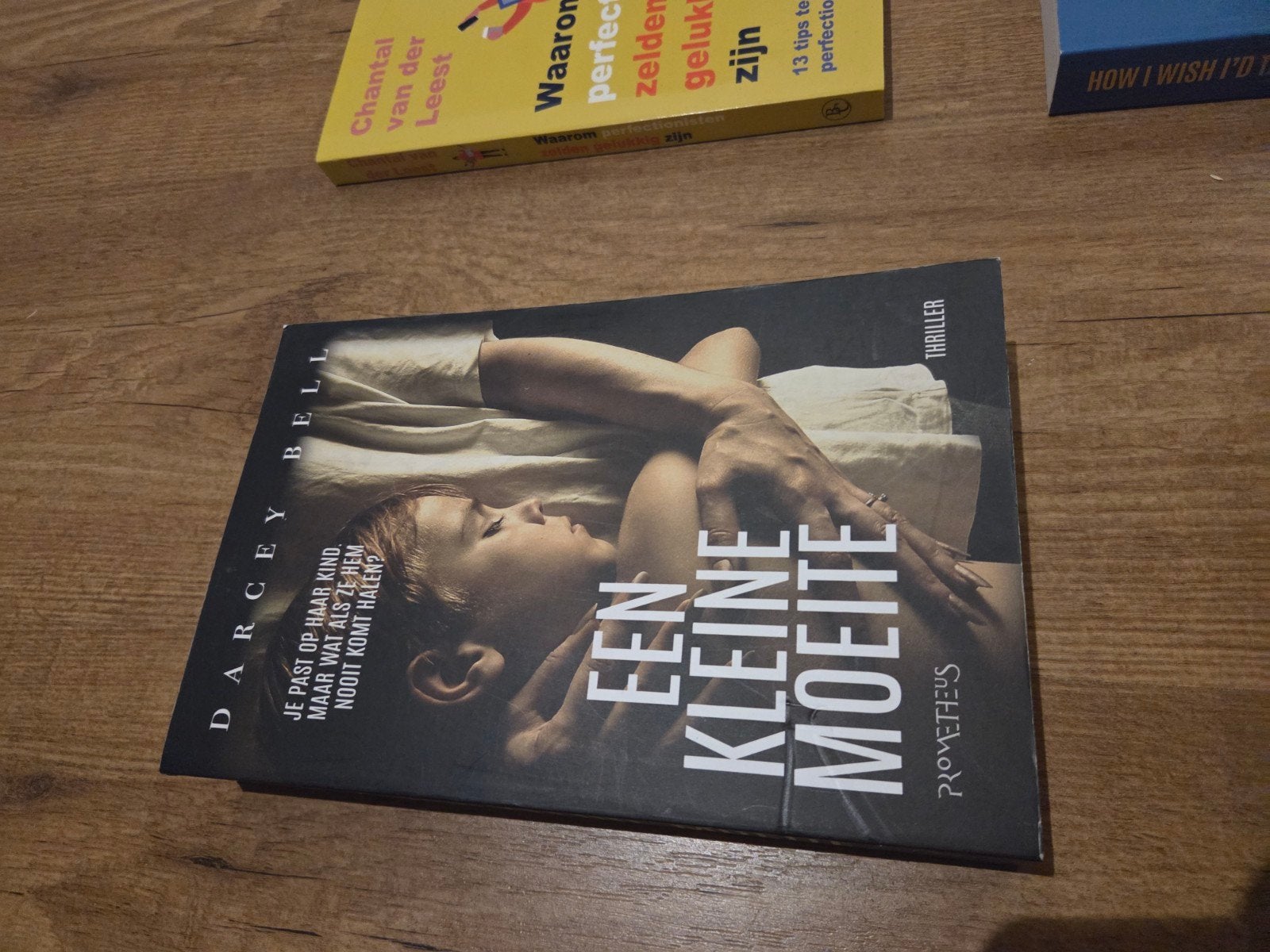 Een Kleine Moeite - Darcey Bell (Thriller), Ophalen of Verzenden, Gelezen, Darcey Bell, Wereld overig