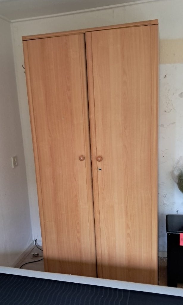 GRATIS kledingkast, Ophalen, Gebruikt, Met plank(en), 50 tot 100 cm