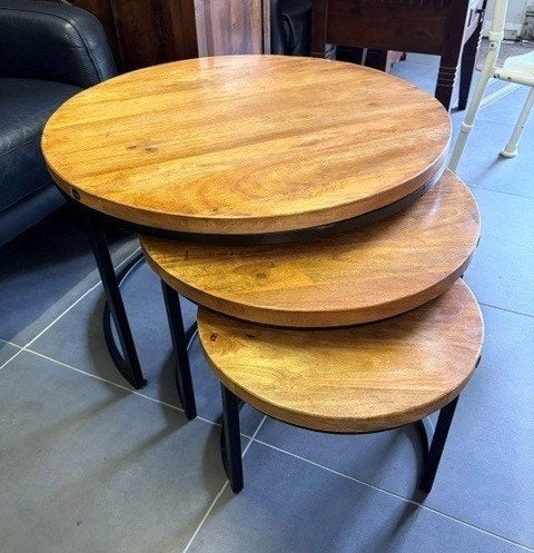 Stijlvolle set van 3 ronde bijzettafels, Minder dan 55 cm, Gebruikt, Rond, Hout