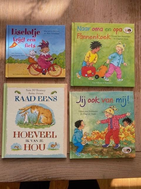 4 voorlees kleuterboeken, Boeken, Ophalen of Verzenden, Zo goed als nieuw, Fictie algemeen, Voorleesboek