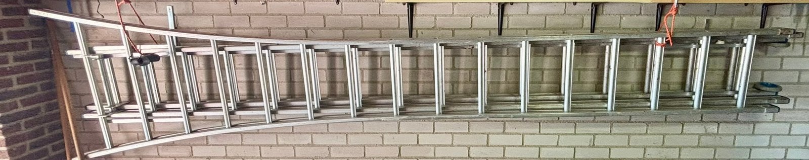 Uitschuif ladder, Doe-het-zelf en Verbouw, Ladders en Trappen, Ophalen, Zo goed als nieuw, Ladder, Opvouwbaar of Inschuifbaar