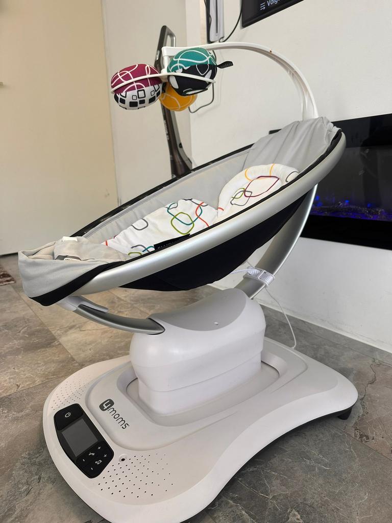 4moms mamaroo wipstoel zo goed als nieuw, Kinderen en Baby's, Wipstoeltjes, Ophalen, Zo goed als nieuw