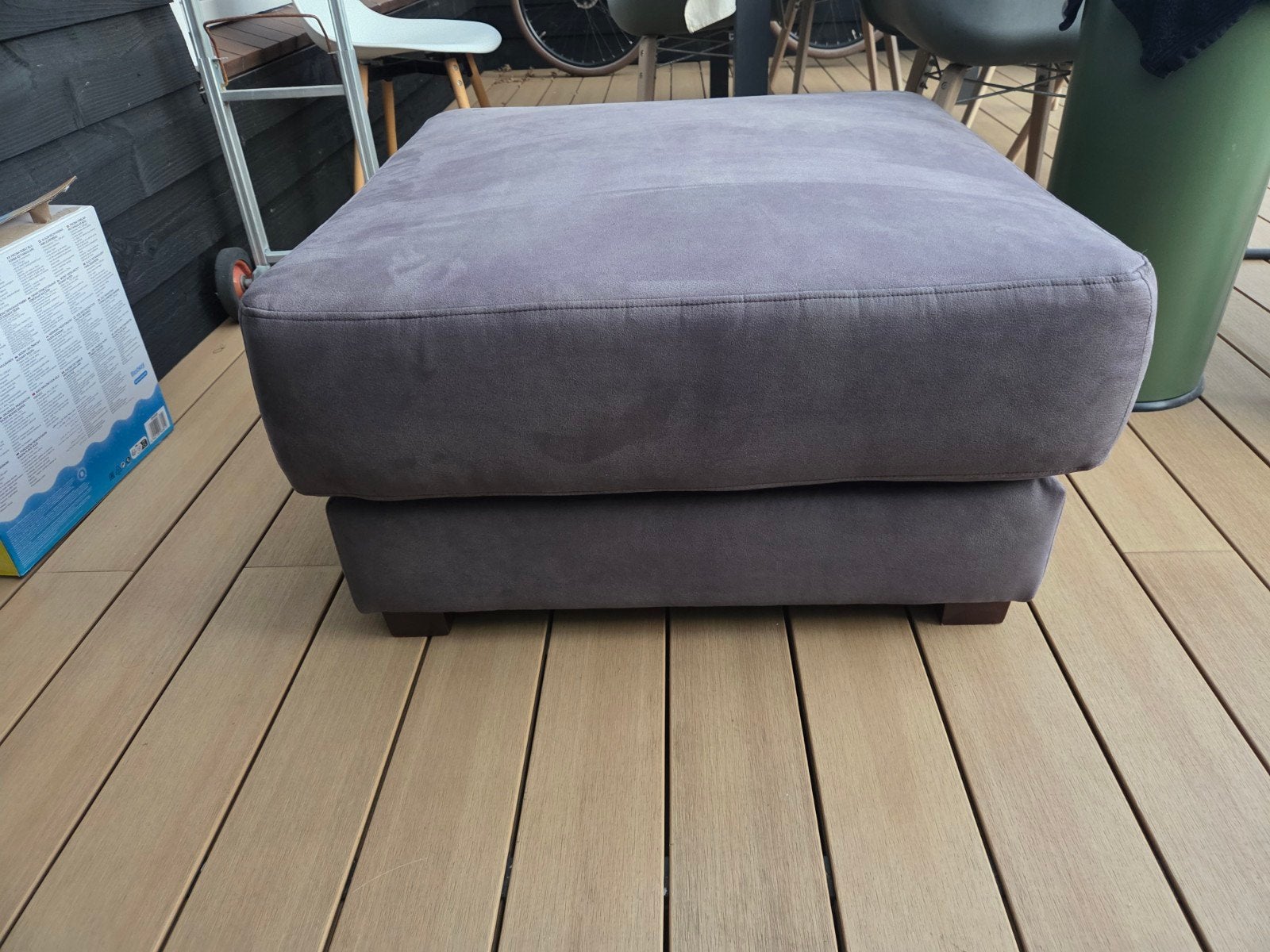 Grijze hocker  80x80 cm, Ophalen, Gebruikt, Vierkant, 75 tot 100 cm