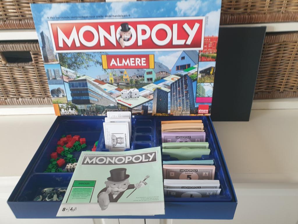 Monopoly Almere, Vijf spelers of meer, Ophalen of Verzenden, Gebruikt