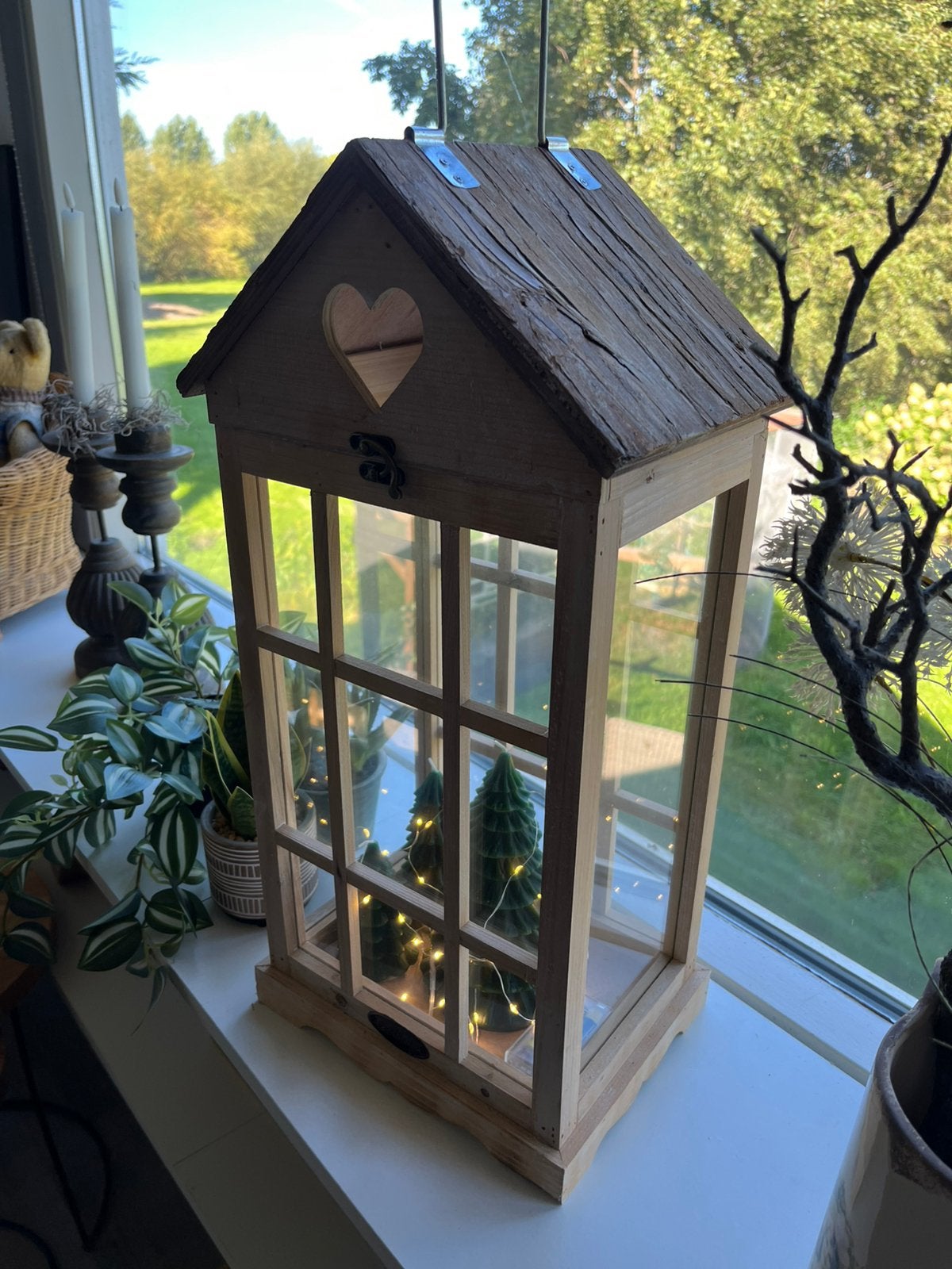 Groot houten windlicht incl decoratie, Ophalen of Verzenden, Zo goed als nieuw, Windlicht