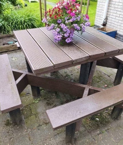 PICKNICKTAFEL*** ROBUUST***PVC / KUNSTSTOF****VIERKANT, Tuin en Terras, Picknicktafels, Gebruikt, Vierkant, Overige materialen