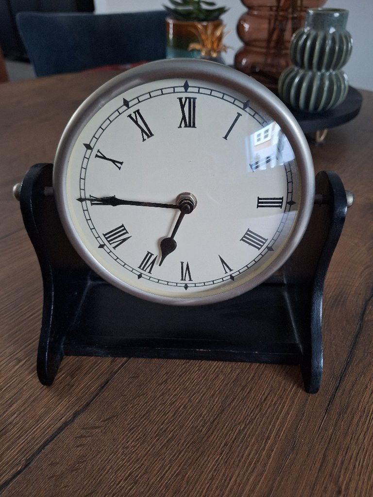 Brocante landelijk klokje.batterij .zwart, Ophalen of Verzenden