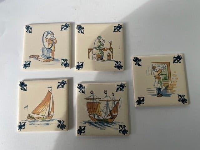 5 x vintage klm tegeltje business class. Beroepen / schepen., Verzamelen, Ophalen, Nieuw, Overige typen