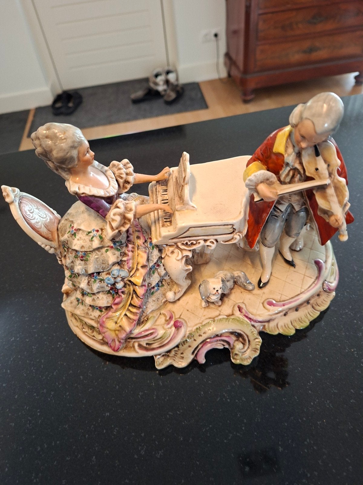 Antiek porseleinen beeld muziekscène 1859, Antiek en Kunst, Ophalen of Verzenden