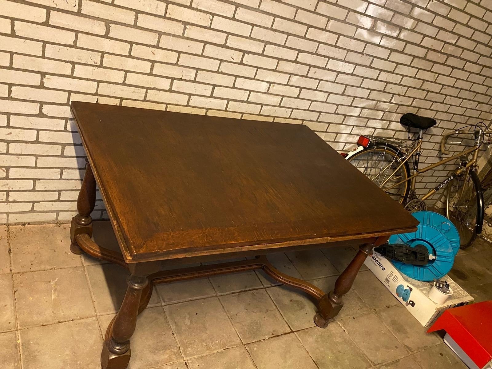 Antieke houten tafel - robuust en sfeervol, Antiek en Kunst, Ophalen