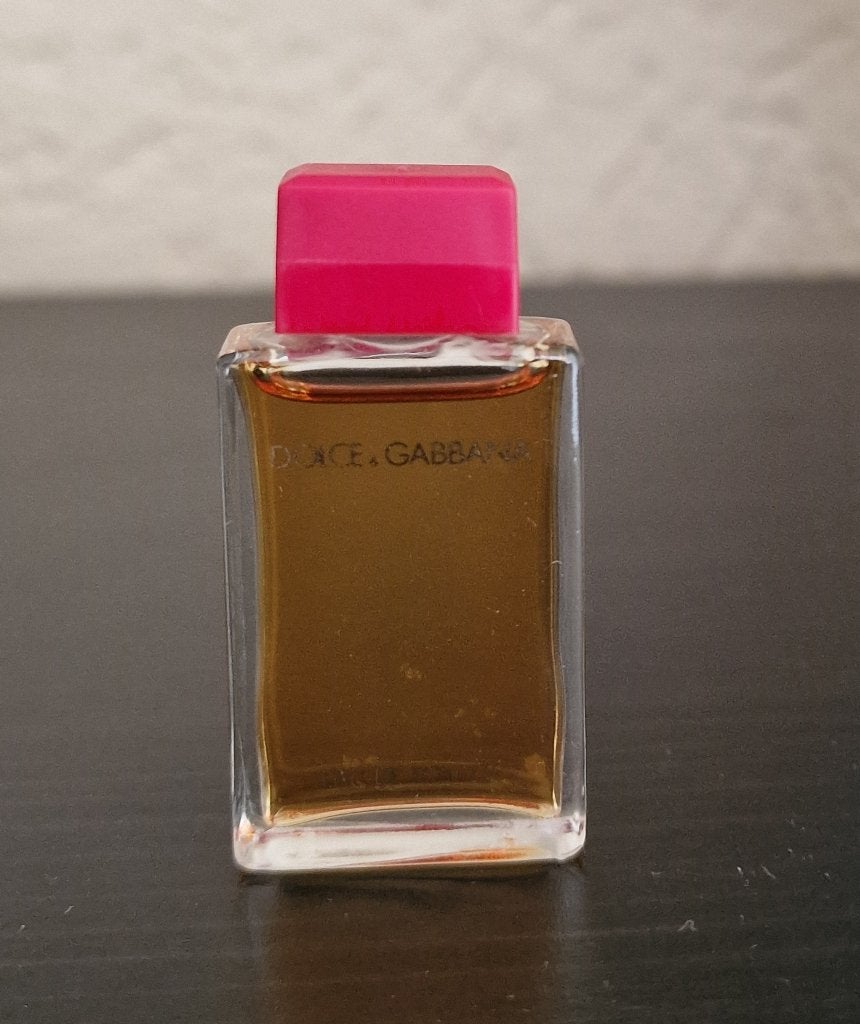 Miniatuur parfum dolce gabbana, Verzamelen, Parfumverzamelingen, Ophalen of Verzenden, Zo goed als nieuw, Miniatuur, Gevuld