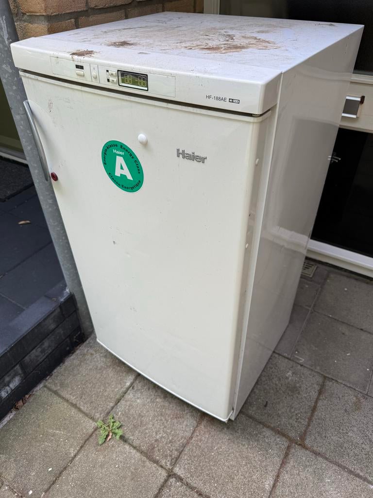 Haier vriezer HF-188AE - Alleen onderkant werkt, Witgoed en Apparatuur, Gebruikt, Minder dan 60 cm, Energieklasse A of zuiniger