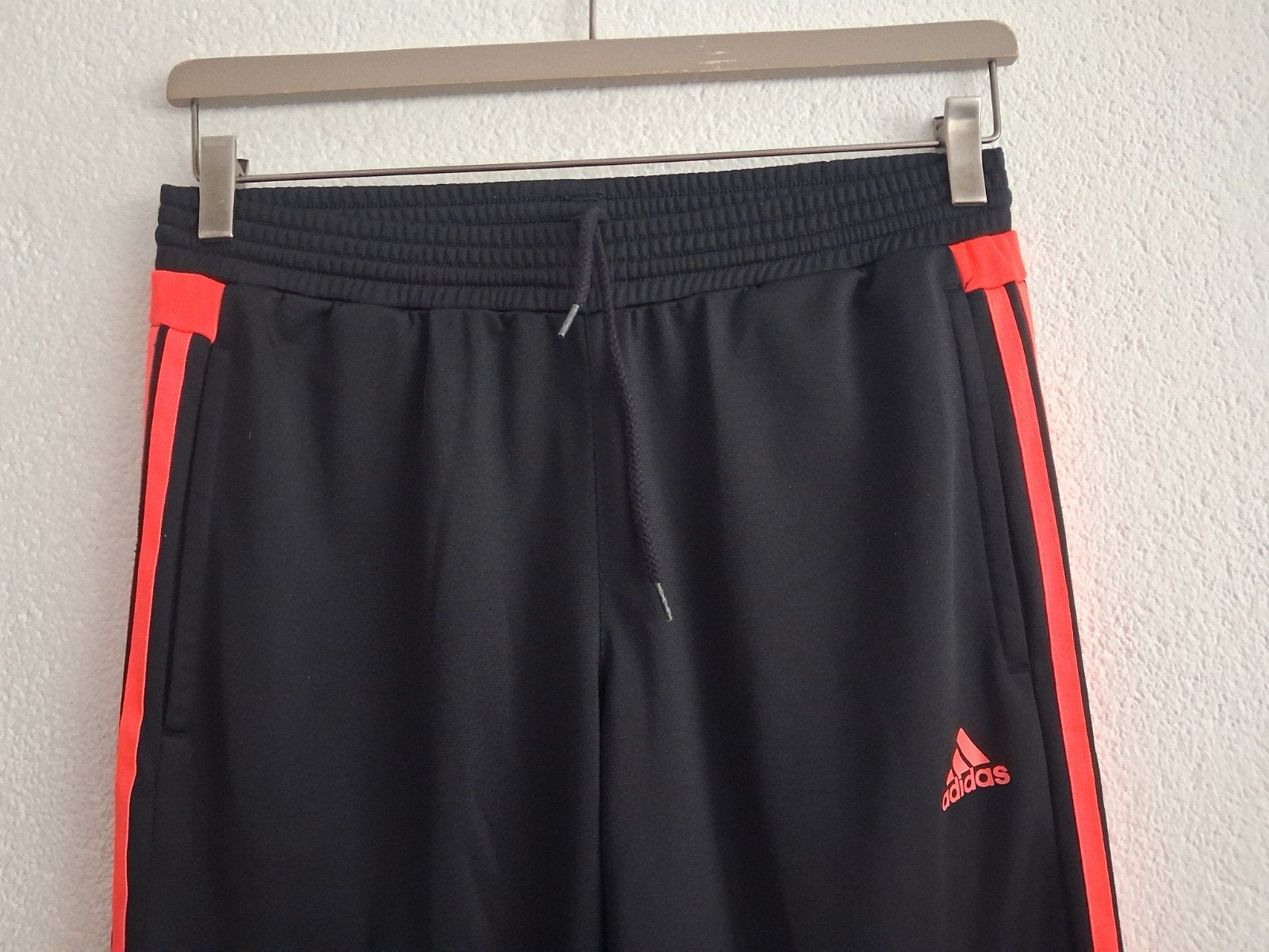 Adidas trainingsbroek zwart met oranje strepen, Fitness, Zwart, Ophalen of Verzenden, Adidas