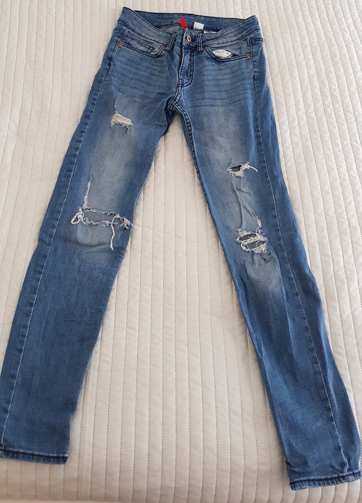 Spijkerbroek divided maat 36 skinny jeans casual broeken, Divided, Zo goed als nieuw, W28 - W29 (confectie 36), Verzenden