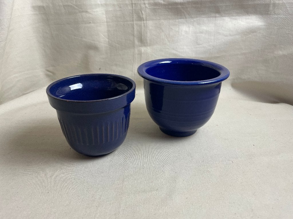 2 blauwe aardewwerken bloempotjes, Gebruikt, Rond, Binnen, Ophalen of Verzenden
